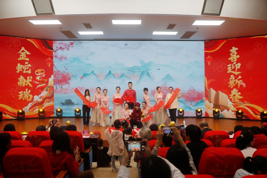 8、情景剧《晚安，明天一起上春山》.jpg